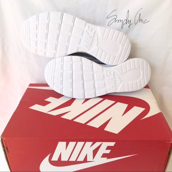 LAST 1 ⭐️ Nike Tanjun racer sneakers black pink - Picture 4 of 6